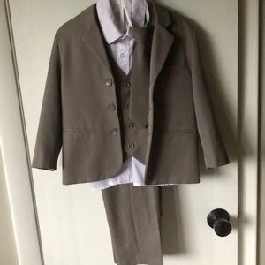 Kid’s 5 piece suit